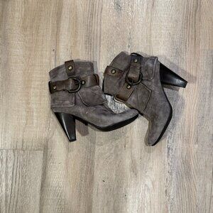 Woman's | Buckle | Browns | Boots.